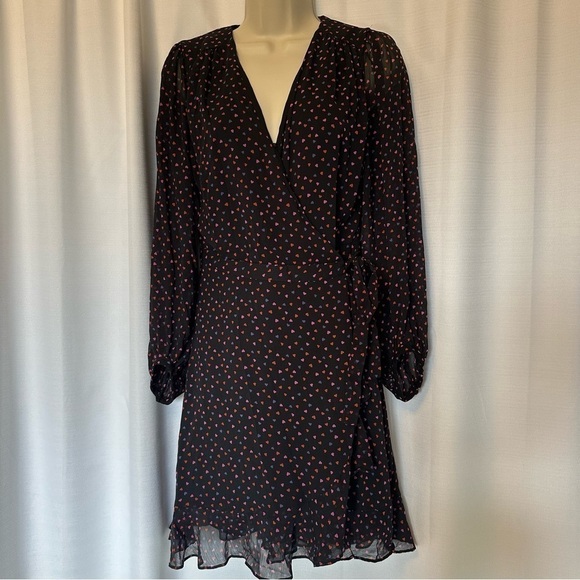 Banana Republic Women's All Over Heart Print Ruffle Wrap Dress MSRP $160 Size 4 - Picture 3 of 14